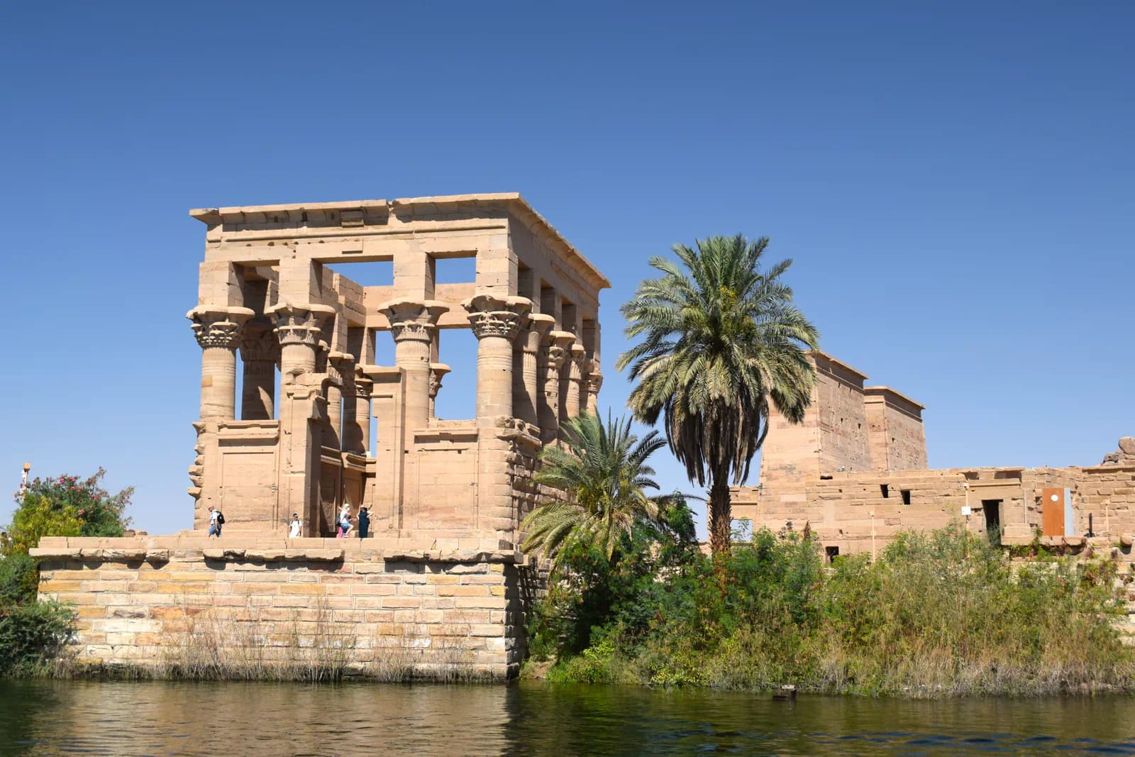 Seven day Egypt route through Cairo, Luxor, Aswan, and Abu Simbel